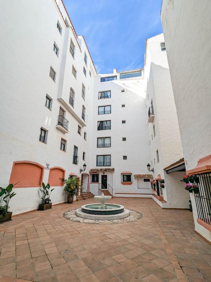 Harbor Getaway In The Heart Of Puerto Banus With Walking Dictance To Everything Appartement