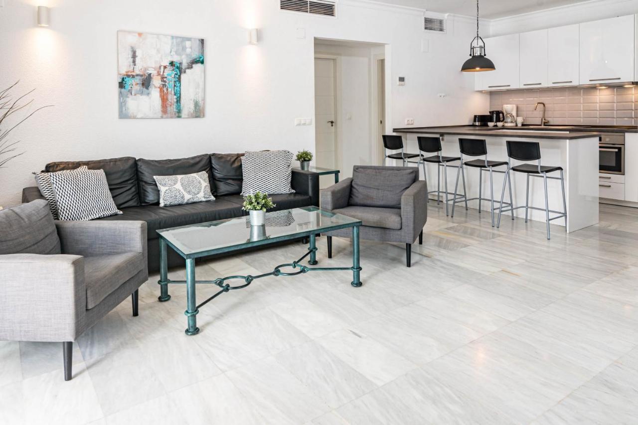 Harbor Getaway In The Heart Of Puerto Banus With Walking Dictance To Everything Appartamento *