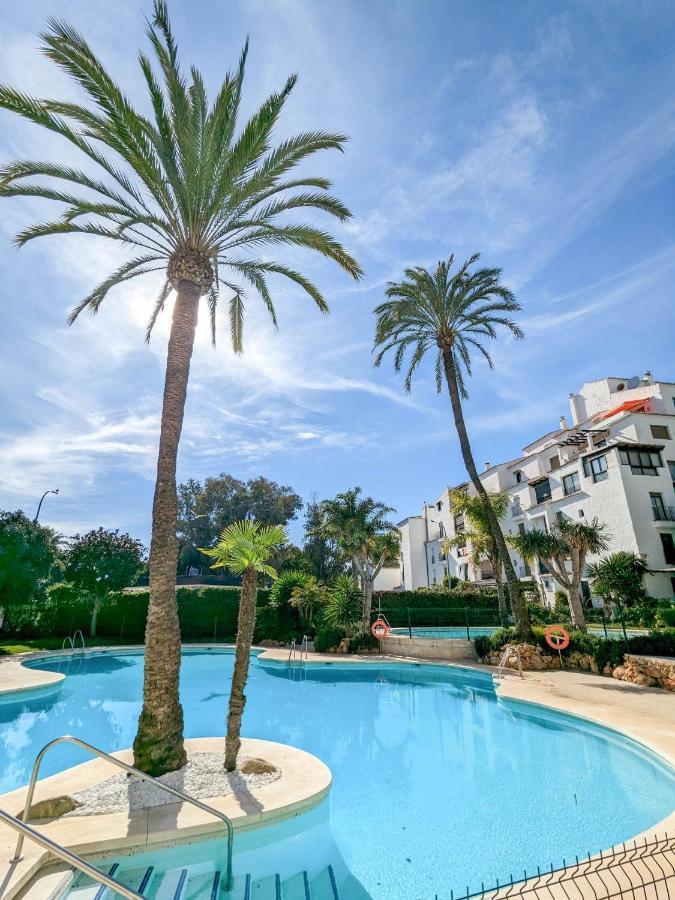 Appartamento Harbor Getaway In The Heart Of Puerto Banus With Walking Dictance To Everything Marbella
